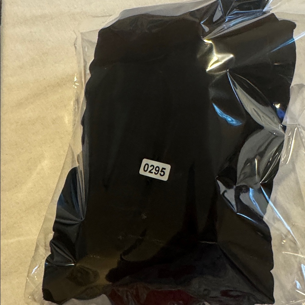NWT BANANA REPUBLIC W Black Velvet Jumpsuit One Shoulder Bow Detail 2 Petite - Picture 8 of 8